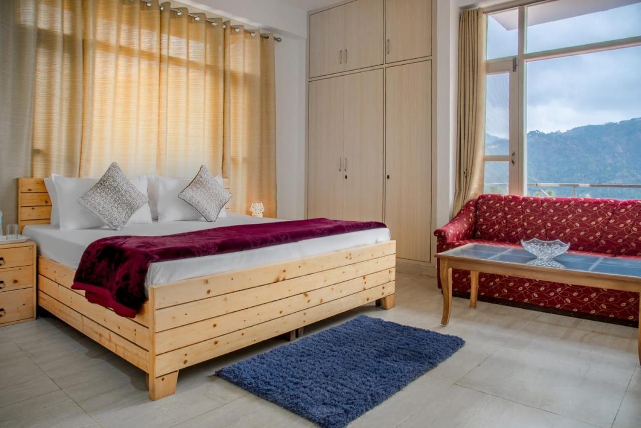 The Western Heights I Serviced Apartments I Pvt Balcony I Lift I Peacefull Area I Family Accomodation I Kasauli I By Exotic Stays ภายนอก รูปภาพ