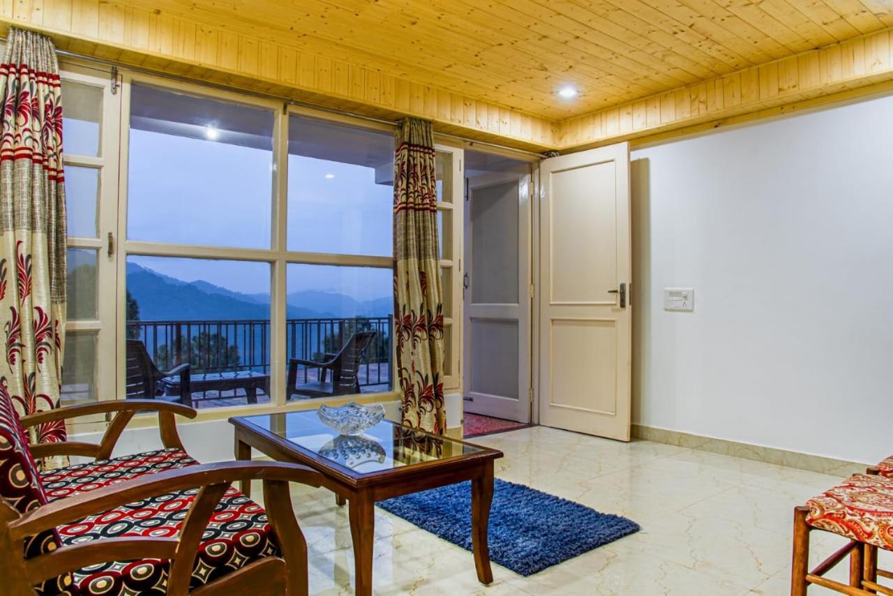 The Western Heights I Serviced Apartments I Pvt Balcony I Lift I Peacefull Area I Family Accomodation I Kasauli I By Exotic Stays ภายนอก รูปภาพ