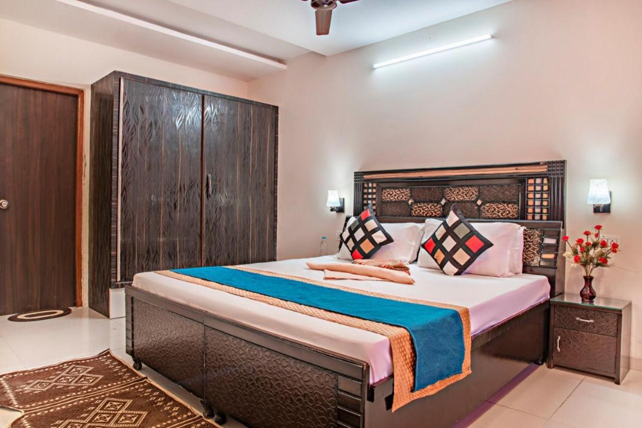 The Western Heights I Serviced Apartments I Pvt Balcony I Lift I Peacefull Area I Family Accomodation I Kasauli I By Exotic Stays ภายนอก รูปภาพ